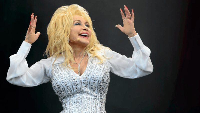 Vista exterior del aeropuerto principal de Nashville, Tennessee, que será rebautizado en honor a Dolly Parton