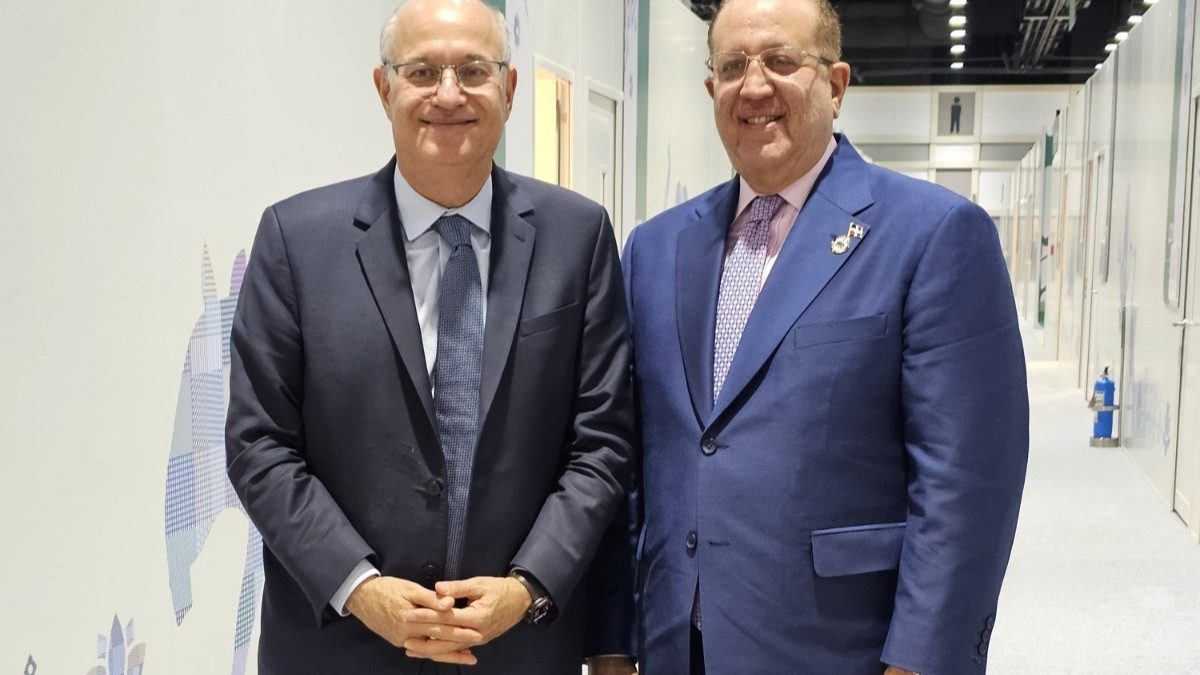 Ministro Magín Díaz y presidente del BID Ilan Goldfajn reunidos en Bangkok durante las Reuniones Anuales del FMI y el Banco Mundial