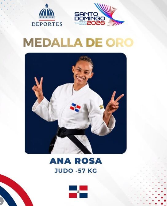Judoca dominicana Ana Rosa celebra su medalla de oro en la categoría -57 kg en Santo Domingo 2026