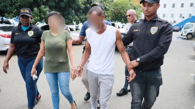 Fachada del Palacio de Justicia del Distrito Nacional, sede del Segundo Tribunal Colegiado que condenó a dos personas por la muerte de una niña en Los Guandules