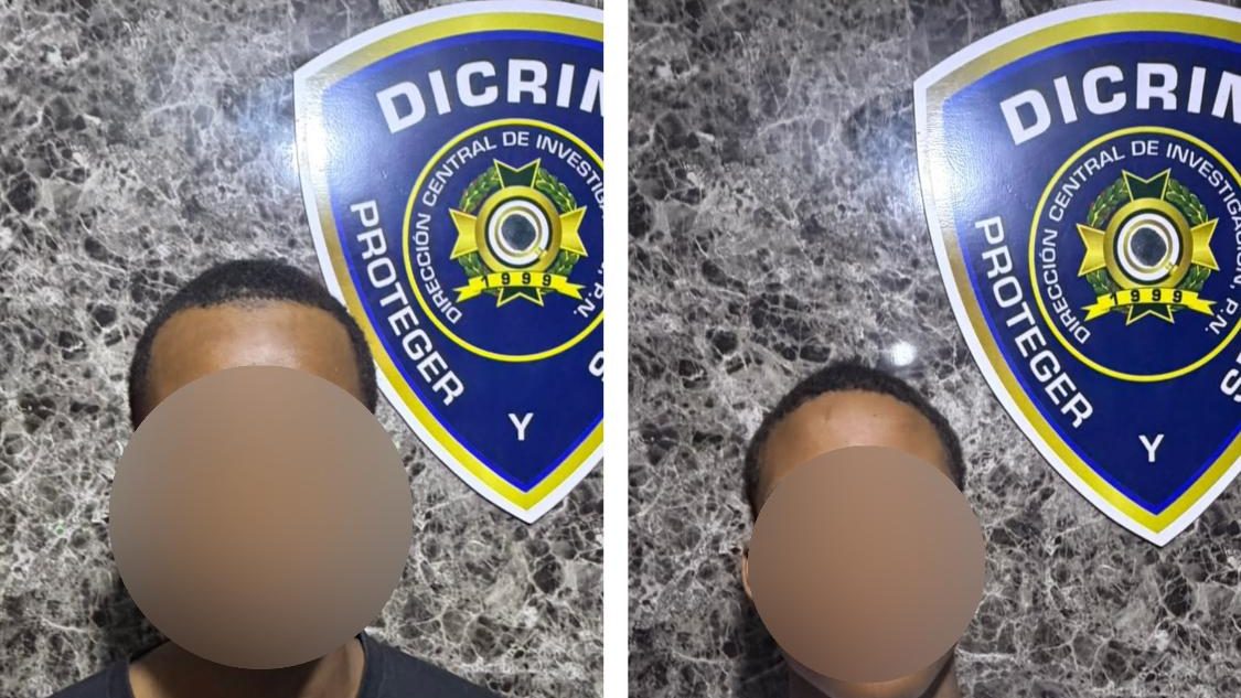 Dos adolescentes detenidos en la Sección de Investigación de Invivienda del DICRIM en Santo Domingo Este