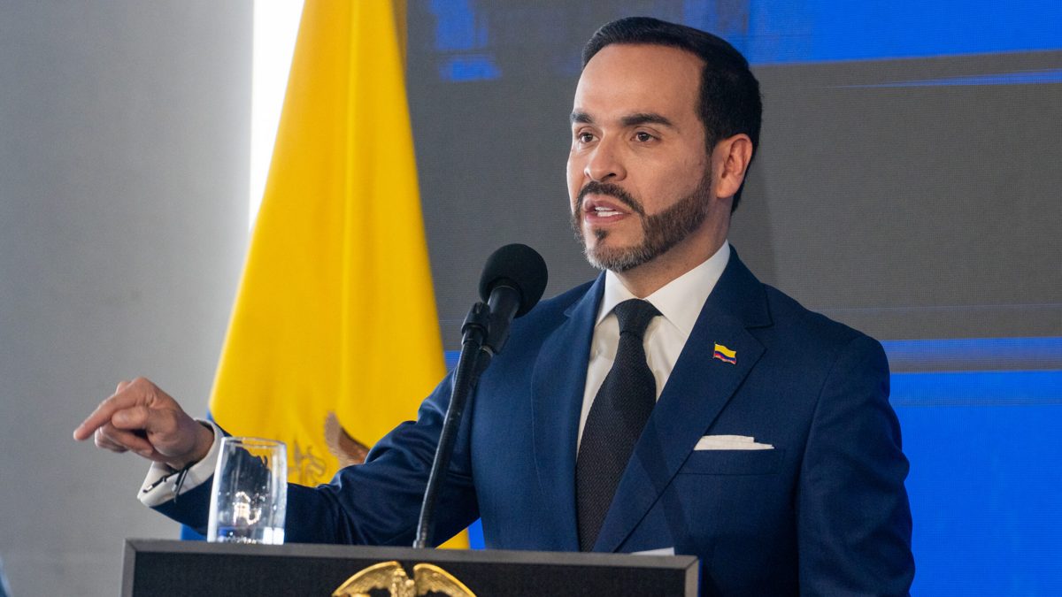 Francotirador del ELN detenido por planear atentado contra el presidente colombiano Abelardo De la Espriella