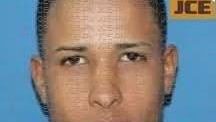Agentes de la Policía Nacional en el sector Cienfuegos, Santiago Oeste, donde perdió la vida Jesús Aracena Castillo alias Bebeco