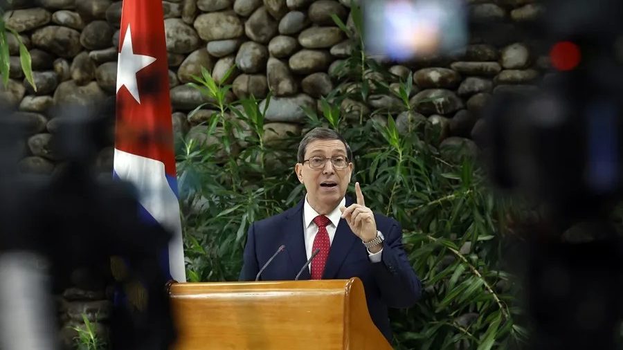 Canciller cubano Bruno Rodríguez en acto oficial ante la ONU durante debate sobre resolución alimentaria contra el bloqueo