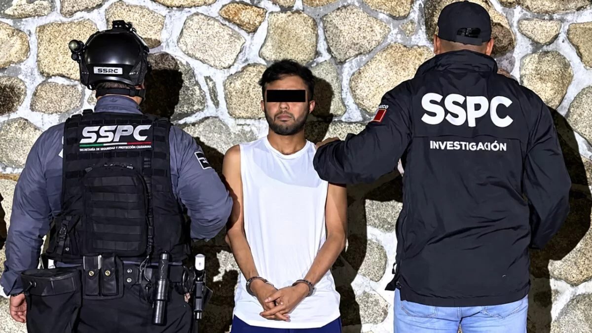 Agentes de seguridad mexicanos en operativo en Acapulco, Guerrero, tras la captura de El Junior