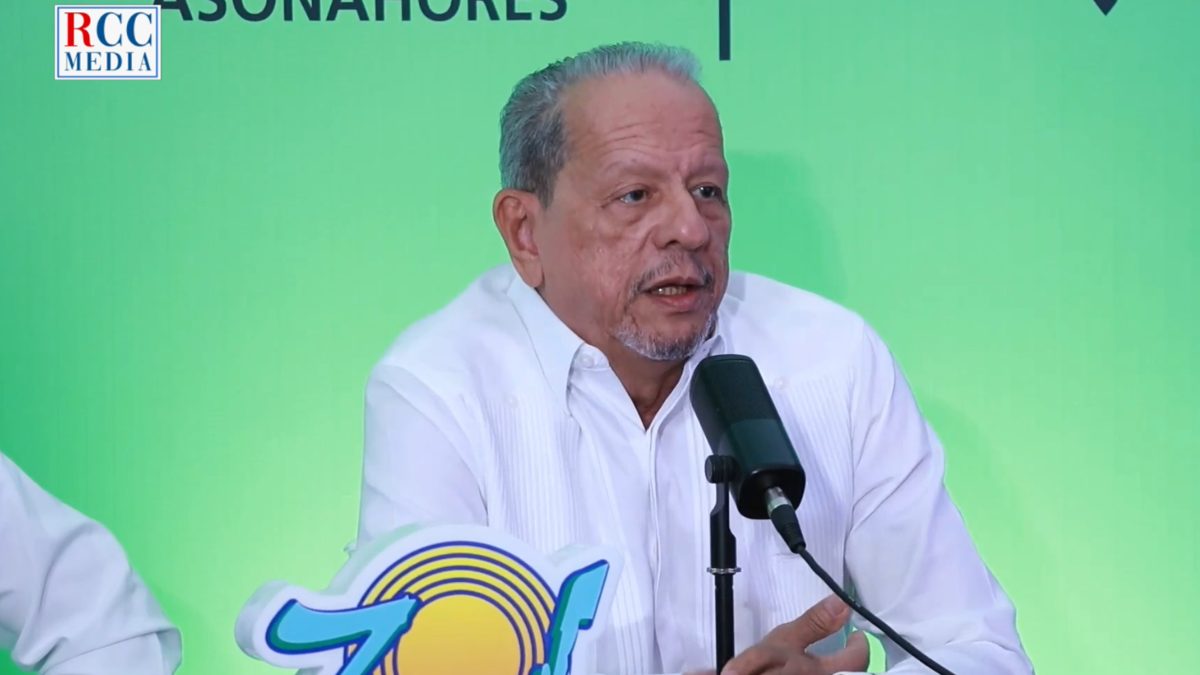 Ernesto Veloz, presidente de la Asociación de Hoteles del Este, durante la Expo Comercial Asonahores 2026