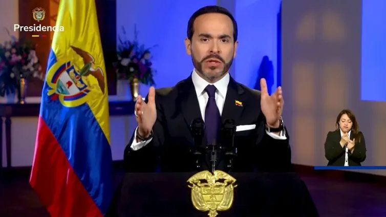 Presidente colombiano Abelardo de la Espriella en el acto de inauguración del Centro de Liderazgo Valiente en Bogotá