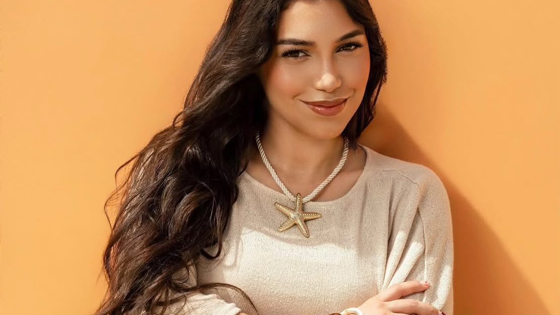 Diana Vargas de García, esposa de Nfasis, en su debut como vocalista de Grupo Good Family con el sencillo Me Levanté