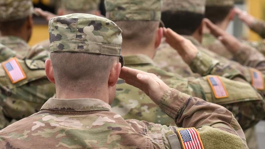 Soldados del Ejército de Estados Unidos en entrenamiento en selva tropical de Panamá