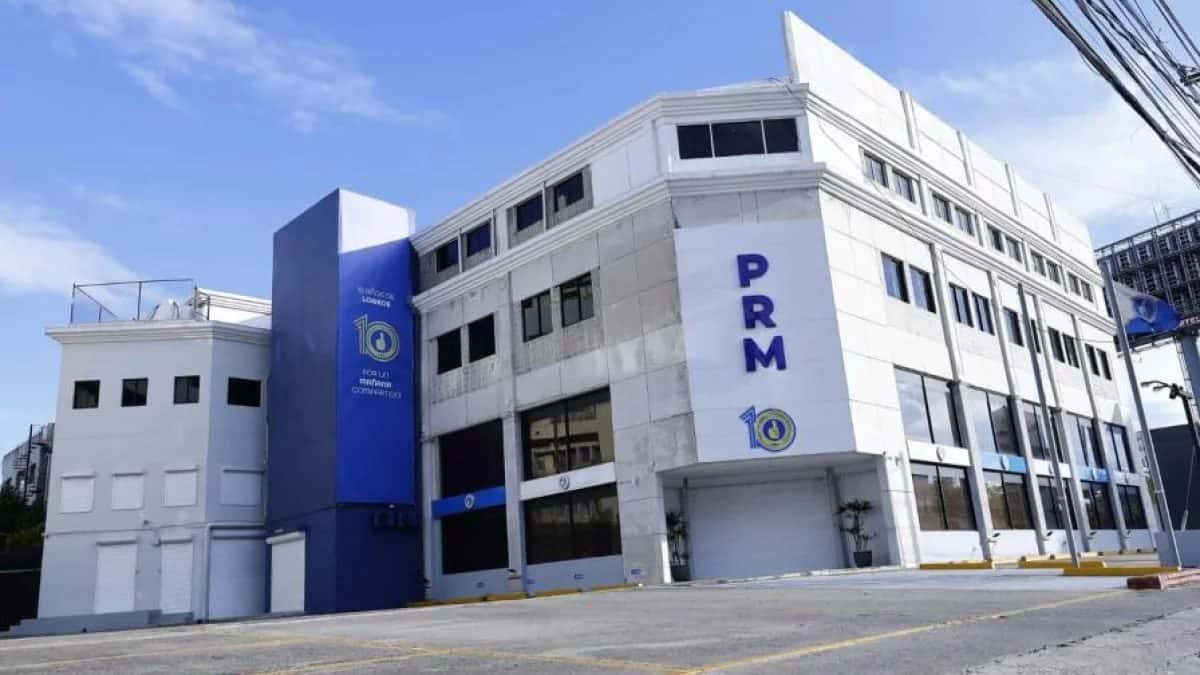 Dirigentes del PRM en operativo de inscripción de militantes en República Dominicana