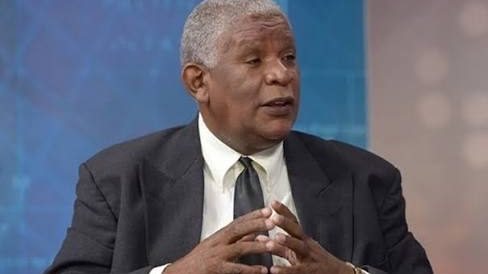 Director de la Policía Nacional de República Dominicana durante acto oficial, mientras se conoce querella por presuntas ejecuciones extrajudiciales