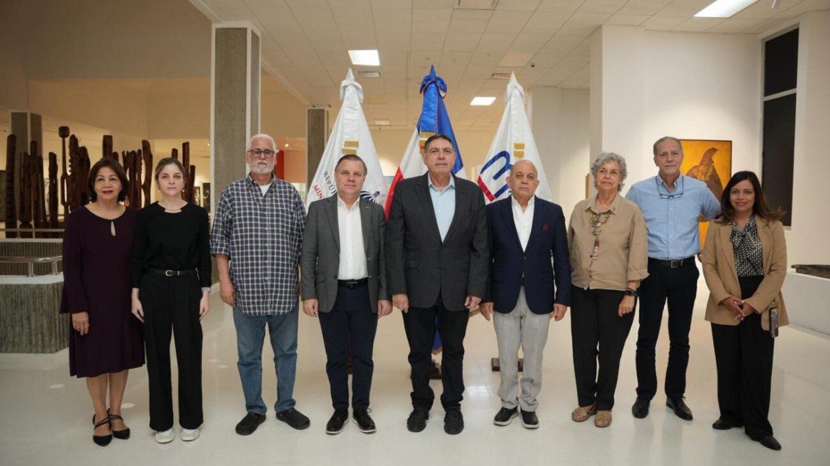 Profesionales de museos reunidos en foro iberoamericano de patrimonio cultural en Santo Domingo, República Dominicana