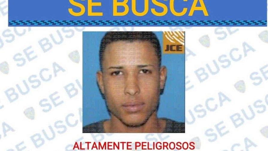 Agentes de la DICRIM en operativo policial en Santiago, República Dominicana