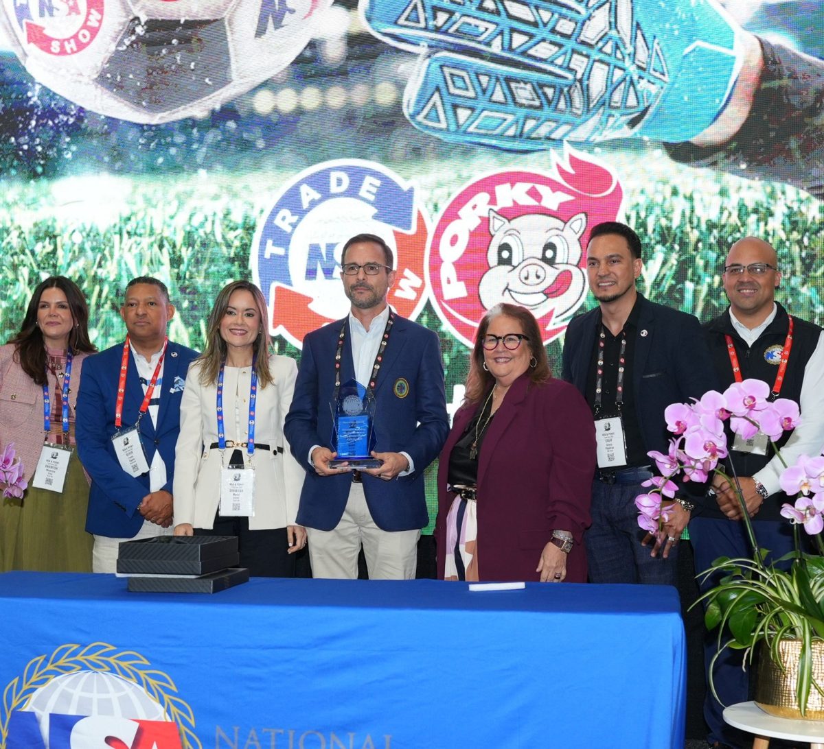 Delegación del Grupo SID en el Trade Show de la NSA presentando marcas dominicanas de alimentos