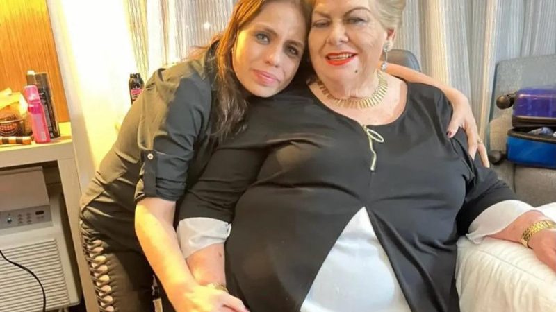 Martha Elena Martínez Víveros, hija adoptiva de la cantante mexicana Paquita la del Barrio