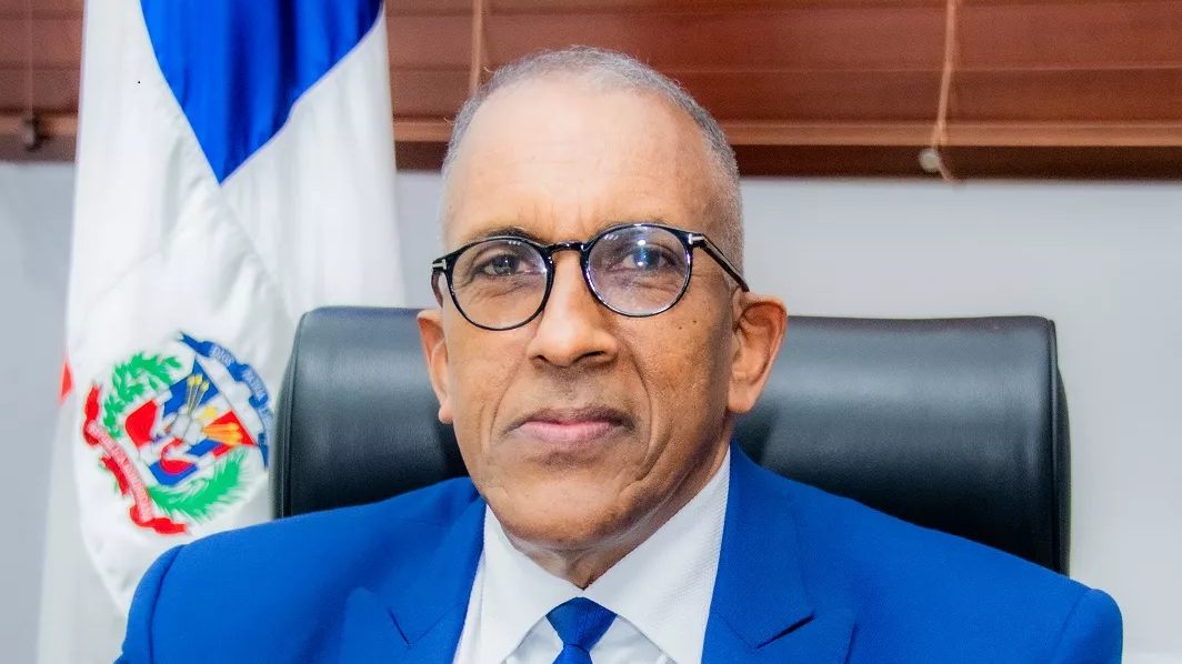 Atletas y espectadores en los Juegos Centroamericanos y del Caribe Santo Domingo 2026, con instalaciones deportivas llenas