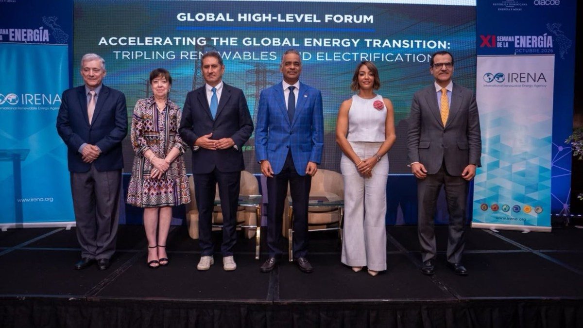 Ministros de energía de 27 países de América Latina y el Caribe reunidos en Santo Domingo durante la XI Semana de la Energía