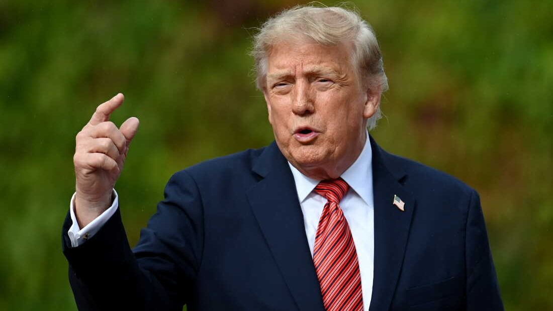 Donald Trump en la Casa Blanca anunciando la creación de la Fuerza de Inteligencia Artificial de Estados Unidos