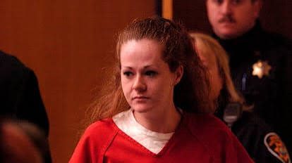 Christa Pike, condenada a muerte en Tennessee, trasladada en ambulancia tras sobrevivir dos intentos de ejecución en la prisión Riverbend