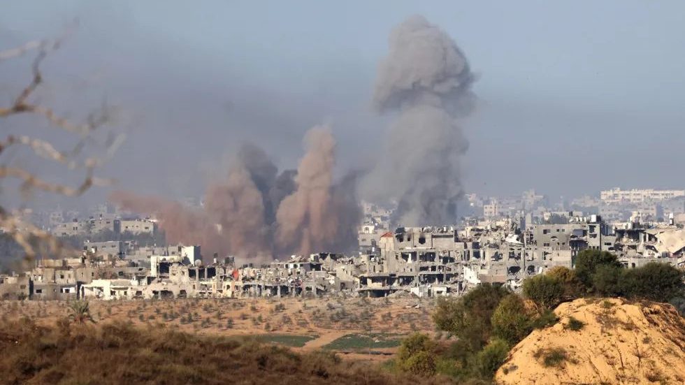 Madre palestina en su vivienda de Al Jader espera la devolución del cuerpo de su hijo adolescente