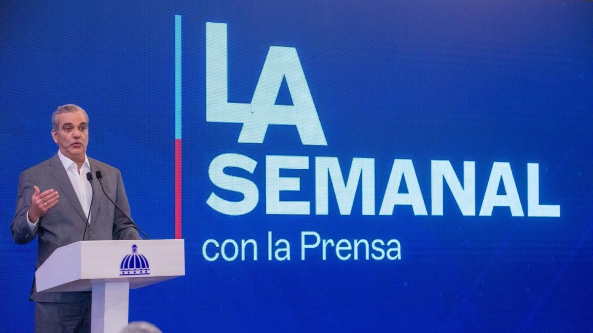 Presidente Luis Abinader durante La Agenda Semanal en el Palacio Nacional, Santo Domingo
