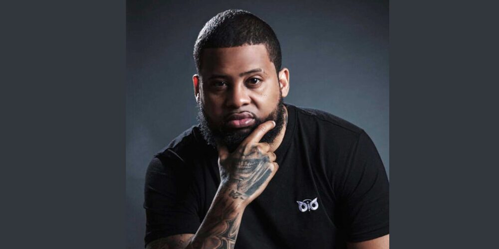 El rapero dominicano Lápiz Conciente durante una presentación musical