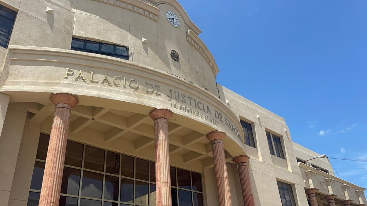 Palacio de Justicia de Santiago donde la Corte de Apelación negó liberar a imputada de la Operación Onco14