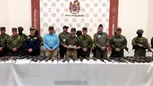 Presidente Abelardo de la Espriella en La Guajira presentando resultados del operativo contra la ACSN