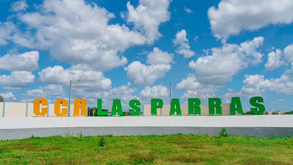 Agentes penitenciarios de la DGSPC realizando requisa en un centro carcelario de República Dominicana