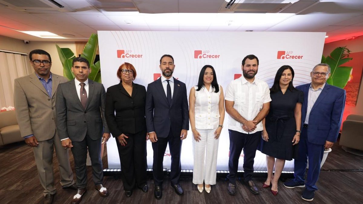 Rita Plá, gerente general de AFP Crecer, presenta los resultados del patrimonio administrado 2025 en Santo Domingo
