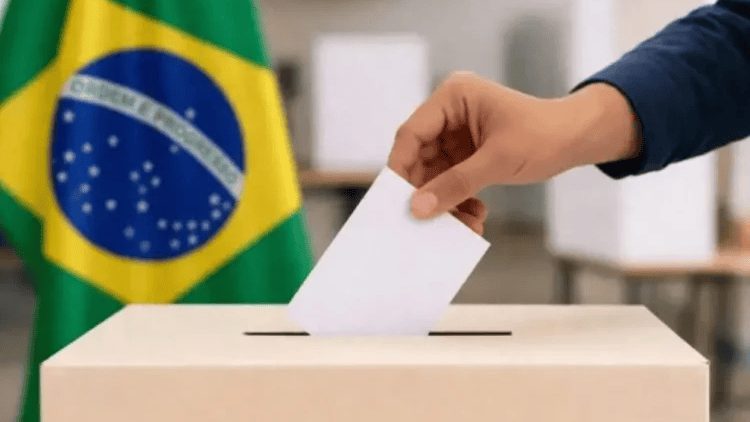 Flávio Bolsonaro y Lula da Silva en la primera vuelta de las elecciones presidenciales de Brasil 2026