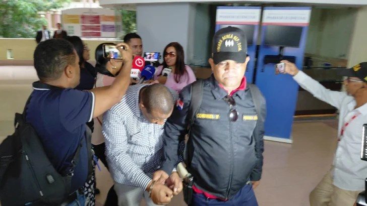 Jueza de Santiago ratifica prisión preventiva contra Héctor Lora Cruceta por fraude en el Oncológico Regional del Cibao