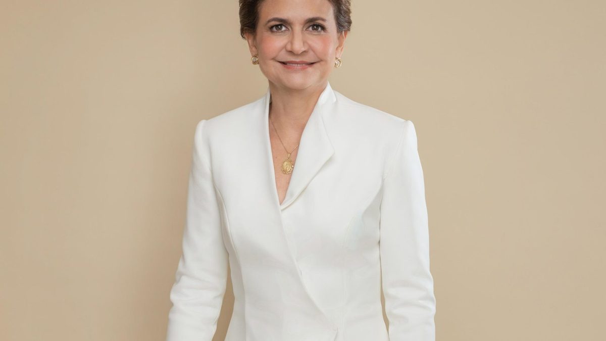 Vicepresidenta Raquel Peña durante un acto público en República Dominicana
