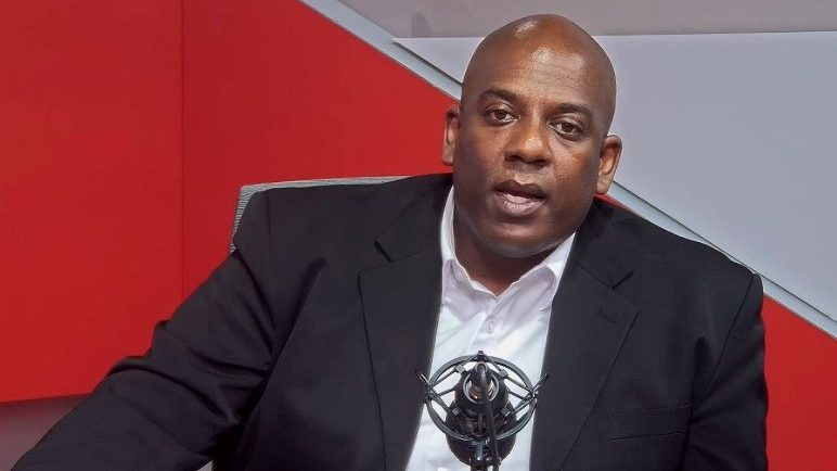 Construcción de nuevo puente basculante sobre el río Ozama en Santo Domingo, República Dominicana