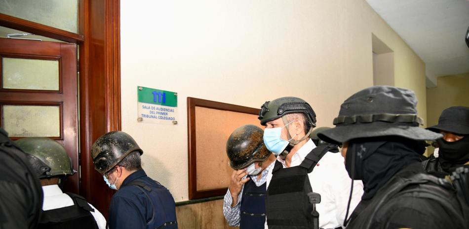 Fiscales de la Pepca depositan acusación por sobornos en contratos de seguridad del Estado dominicano