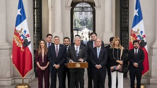 Sede del Ministerio de Justicia y Derechos Humanos de Chile en Santiago, foco del escándalo por rebajas de pena a abusadores y pederastas