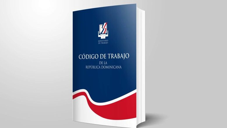 Laura Peña Izquierdo, presidenta de Copardom, habla ante la prensa sobre la paralización de la reforma al Código de Trabajo