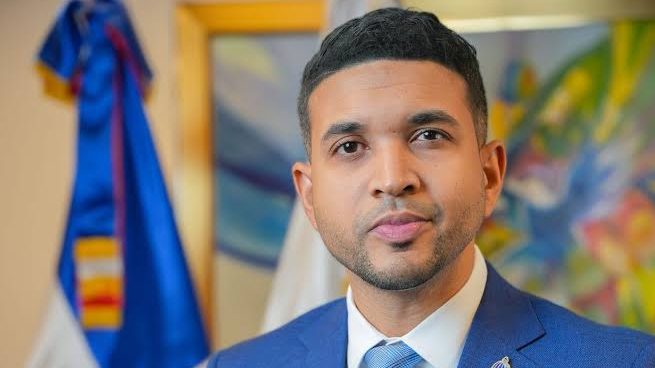 Carlos Valdez, ministro de la Juventud, durante el congreso y juramentación de autoridades del PRM en Santo Domingo