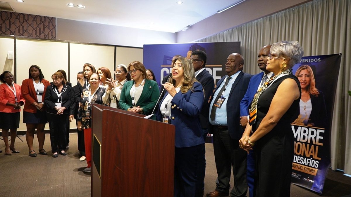 Abogados y magistrados participan en la Primera Cumbre Nacional de Abogados organizada por UNATOGA y FUNCODI en el Hotel Barceló
