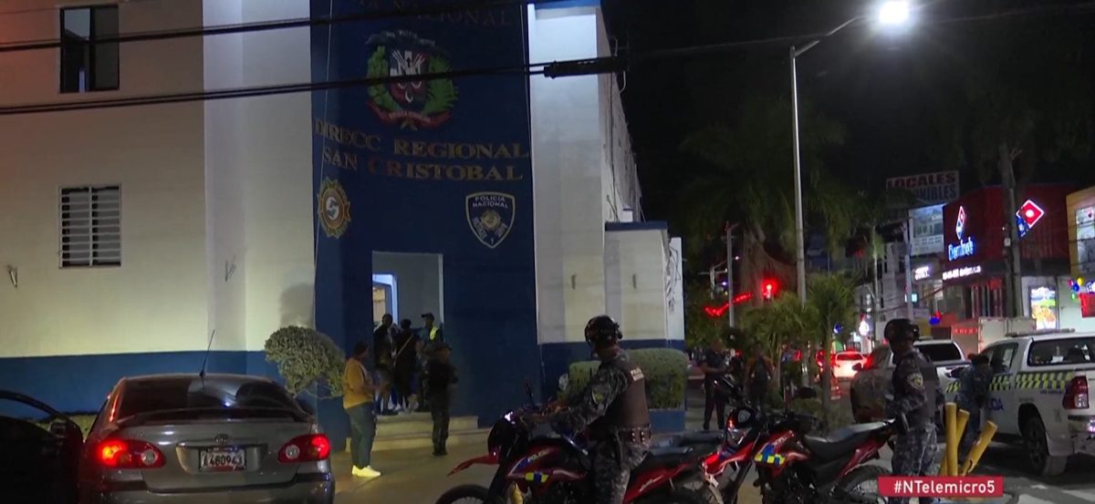 Personal de salud dominicano reforzando la vigilancia epidemiológica en San Cristobal