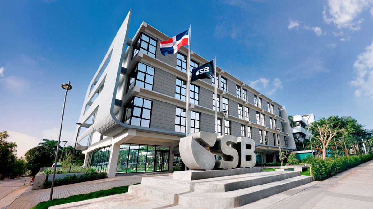 Edificio de la Superintendencia de Bancos de República Dominicana, sede de la nueva medida de simplificación regulatoria