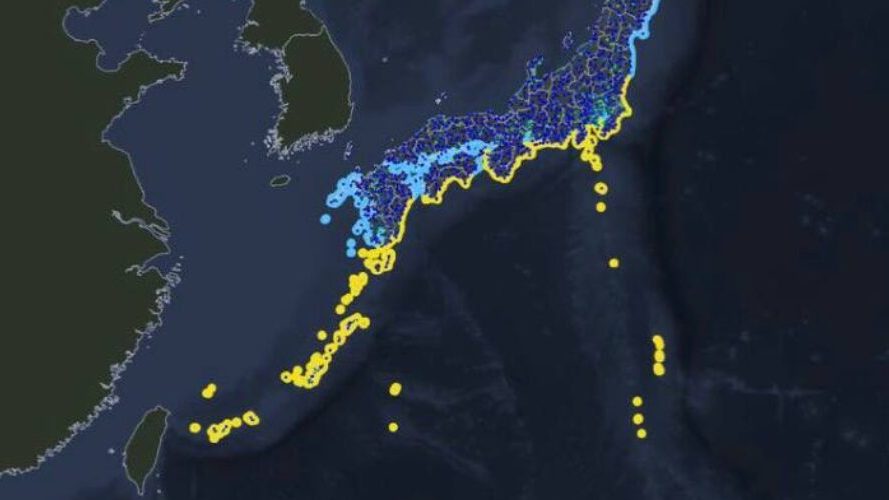 Vista de edificios en la isla de Mindanao, Filipinas, tras los dos sismos registrados el 28 de octubre de 2025
