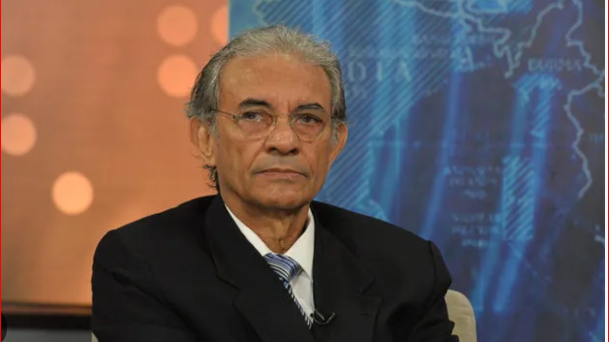 Rafael Mena, presidente de Andeclip, participando en el foro RD Debate sobre reforma del sistema de salud dominicano