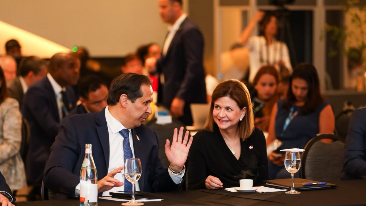 Vicepresidenta Raquel Peña en apertura del diálogo regional del BID sobre salud en Santo Domingo