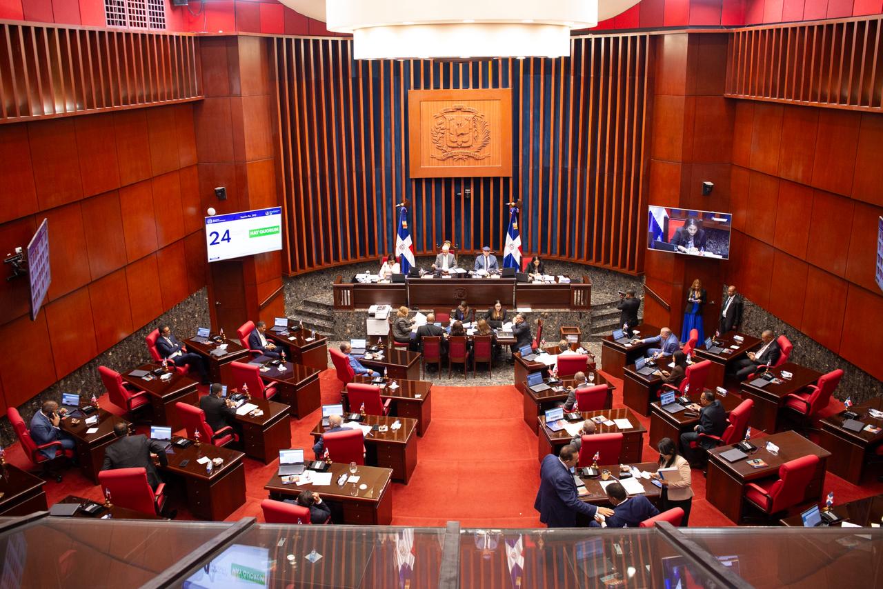 Sesión del Senado dominicano donde se discute la modificación del nuevo Código Penal