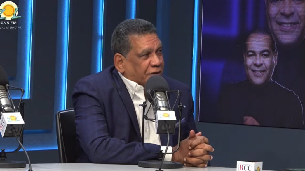 Rubén Maldonado, dirigente de la Fuerza del Pueblo, durante entrevista en programa político dominicano