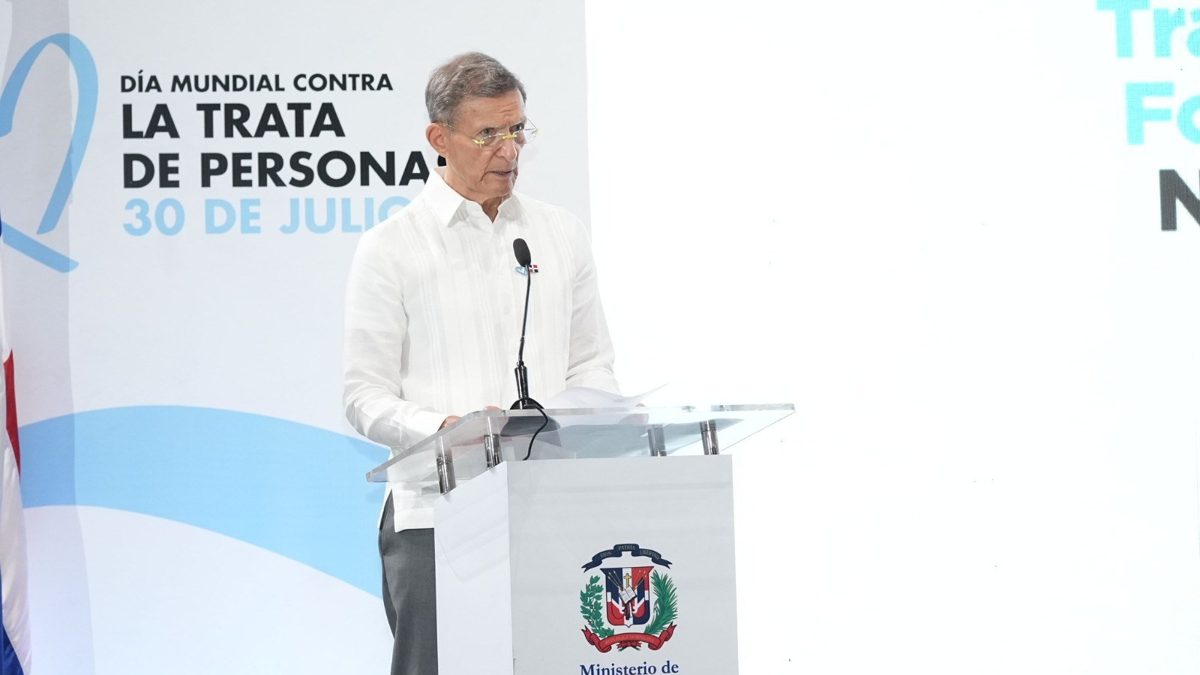 El canciller Roberto Álvarez encabeza el acto por el Día Mundial contra la Trata de Personas 2026