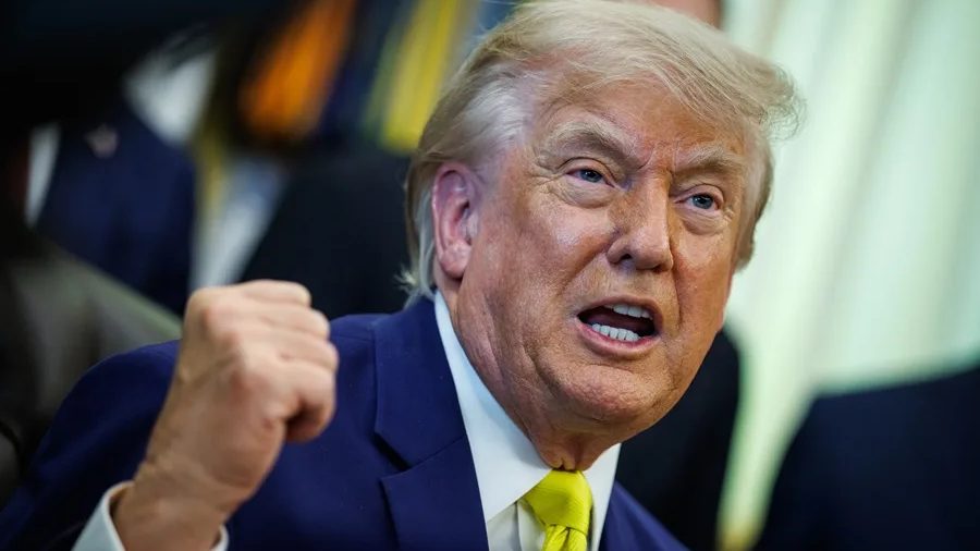 Donald Trump durante entrevista en televisión hablando sobre la crisis migratoria en Ceuta