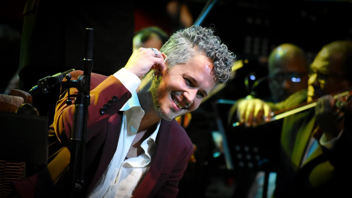 Vicente García en concierto sinfónico con la Orquesta Filarmónica de Santo Domingo en el Teatro Nacional Eduardo Brito