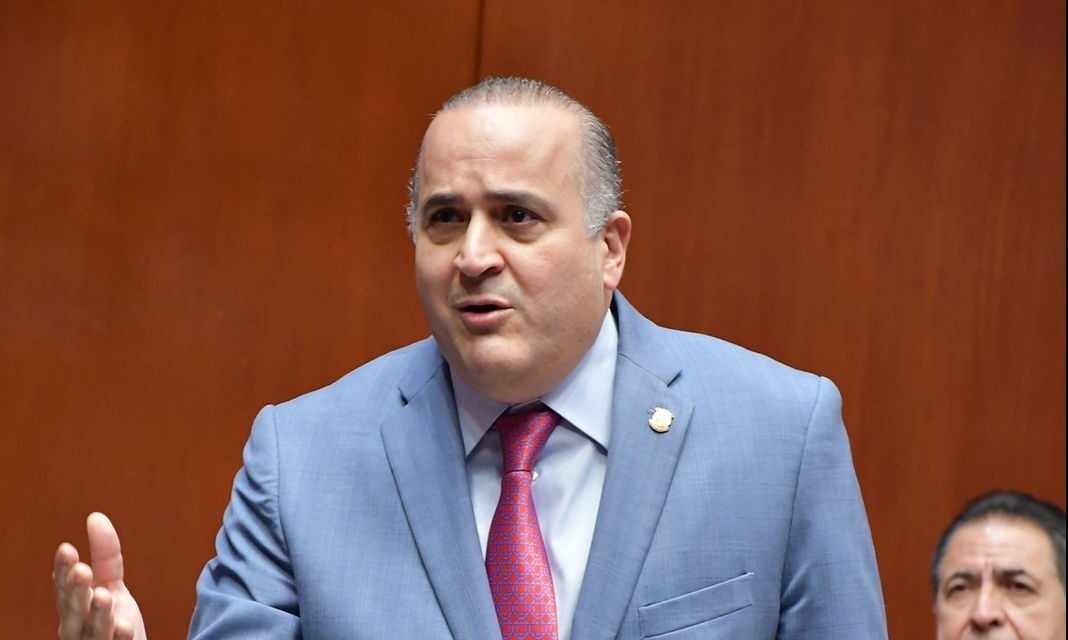 El senador Alexis Victoria Yeb, líder en aprobación ciudadana según encuesta de senadores